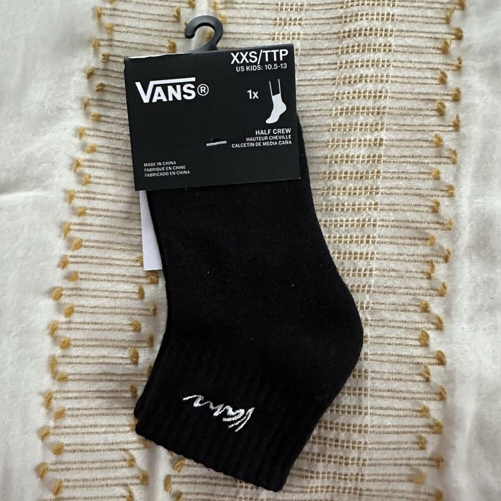 Vans Classic Script Kids Half Crew Black Socks XXS (Shoe Size 10.5-13) 1 Pair